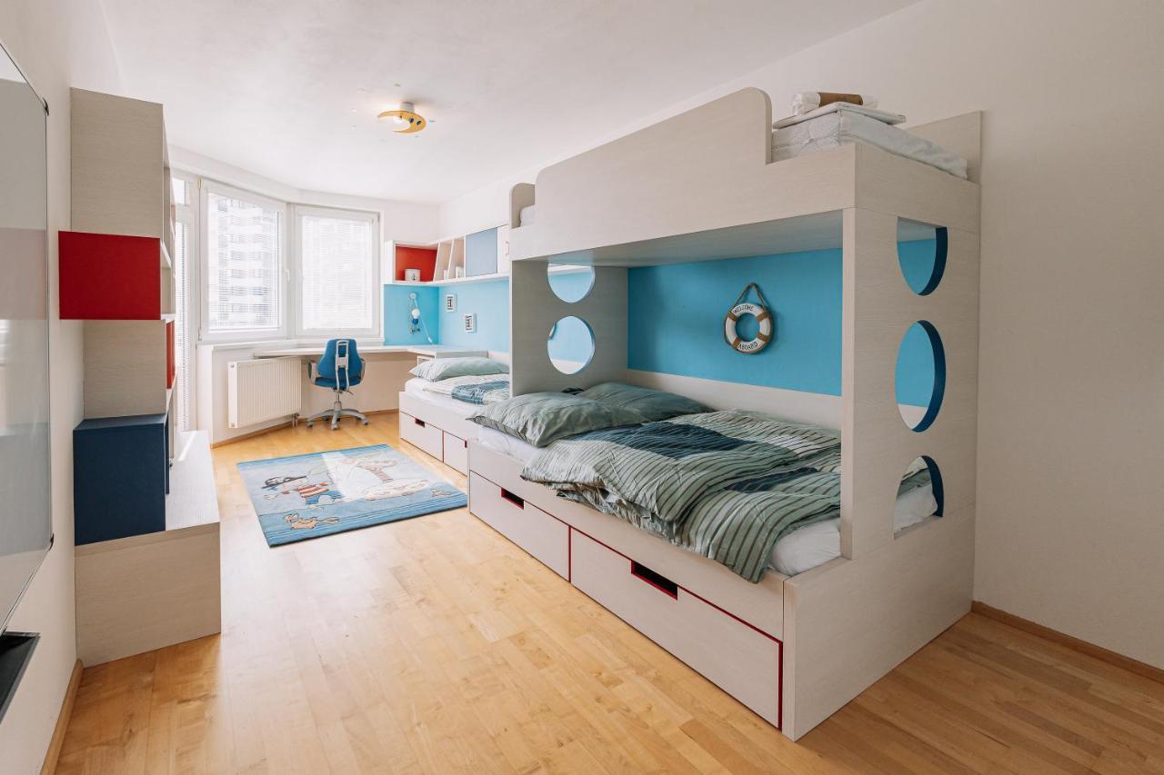 Apartment Family Bratislava Parking Slot Included! Zewnętrze zdjęcie