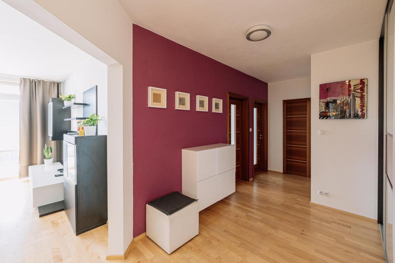 Apartment Family Bratislava Parking Slot Included! Zewnętrze zdjęcie